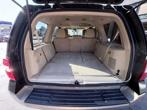 Used 2014 Ford Expedition XLT w/ Equipment Group 202A image 18