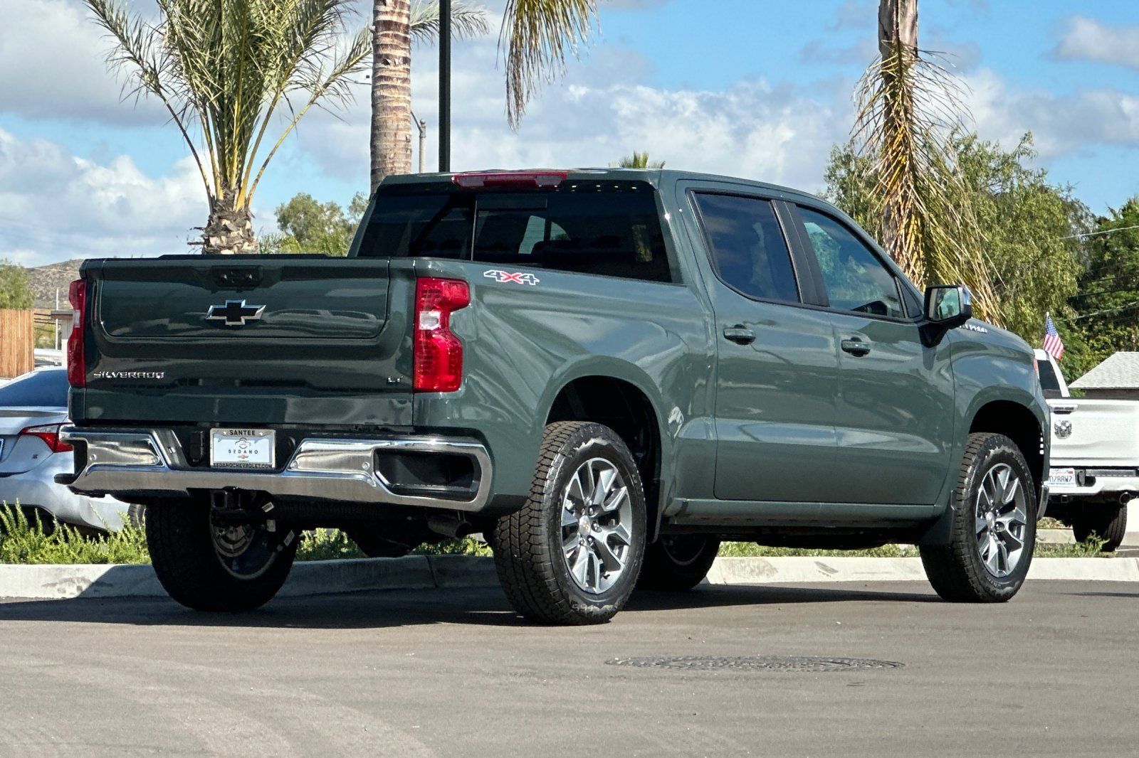 New 2026 Chevrolet Silverado 1500 LT w/ Safety Package AWD/4WD image 4