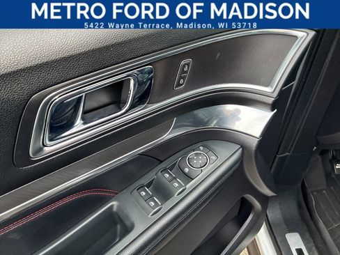 Used 2019 Ford Explorer Sport image 10