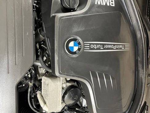 Used 2018 BMW 320i xDrive Sedan w/ Convenience Package image 22