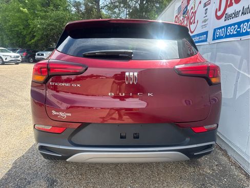 Used 2024 Buick Encore GX Preferred FWD image 9