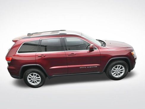 Used 2018 Jeep Grand Cherokee Laredo RWD image 30