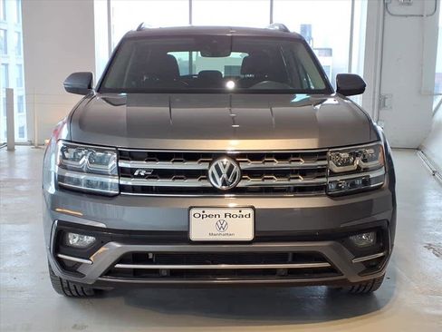 Used 2020 Volkswagen Atlas SE w/ Panoramic Sunroof Package image 2