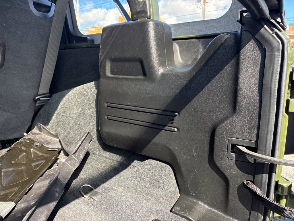Used 2022 Jeep Wrangler Unlimited Sport AWD/4WD image 33