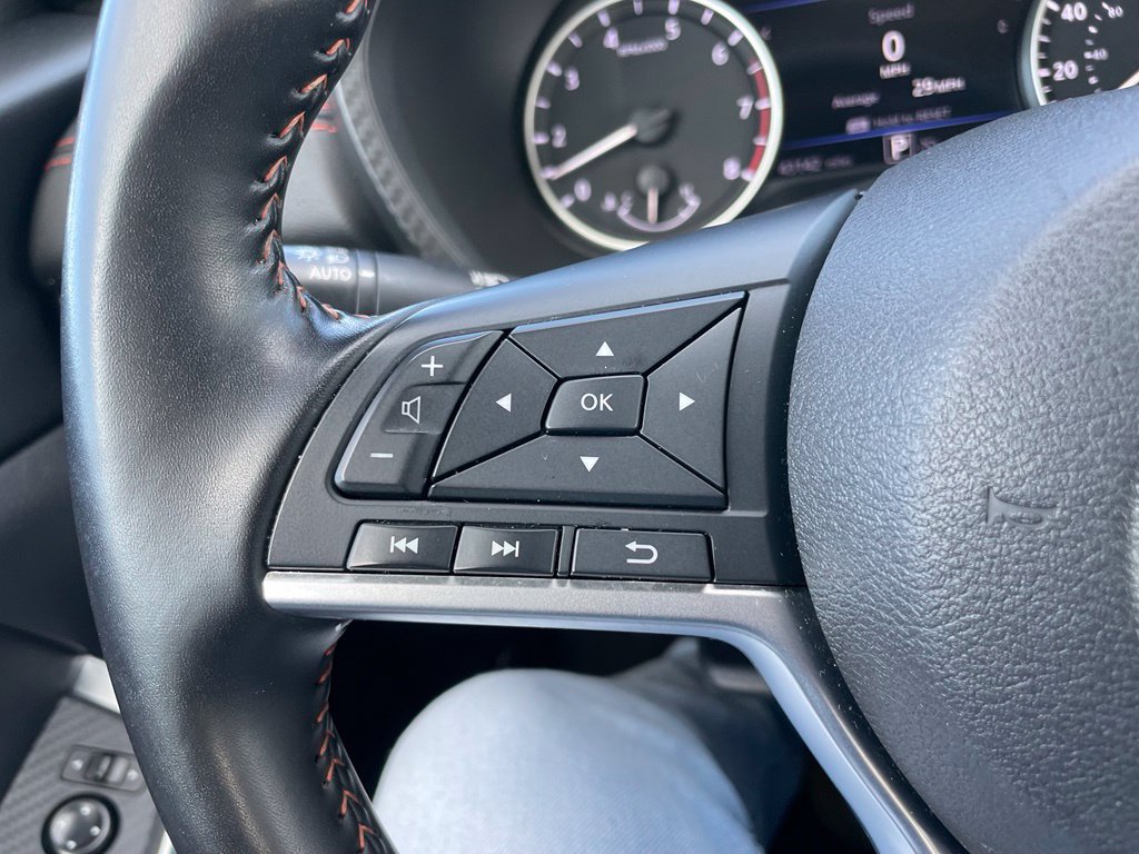 Used 2025 Nissan Sentra SR FWD image 18