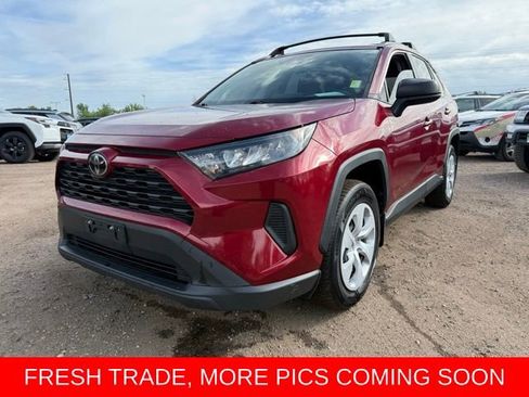 Used 2021 Toyota RAV4 LE AWD/4WD image 1