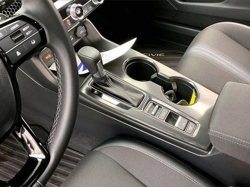 Certified 2025 Honda Civic Sport image 15