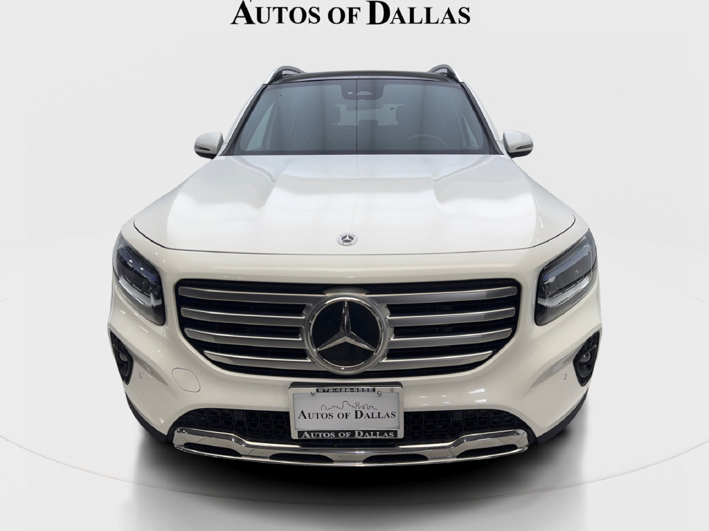 Used 2025 Mercedes-Benz GLB 250 4MATIC image 4