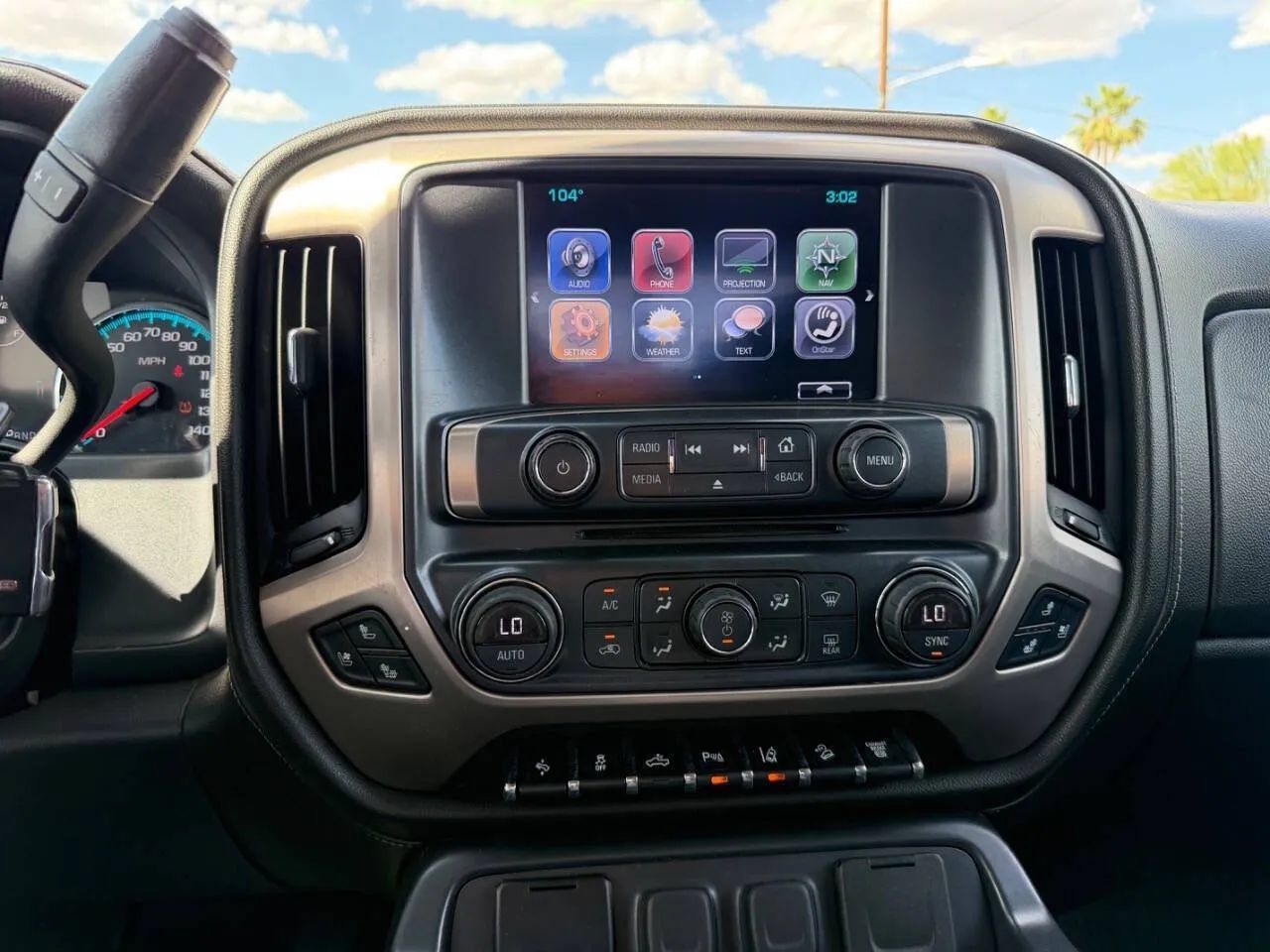 Used 2017 GMC Sierra 2500 Denali w/ Duramax Plus Package AWD/4WD image 28