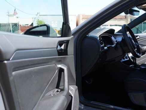 Used 2019 Volkswagen Jetta GLI image 35