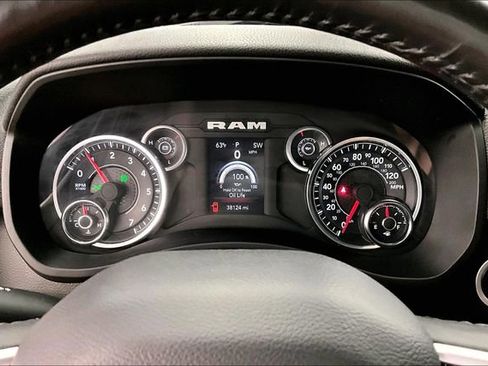 Used 2024 RAM 2500 Big Horn AWD/4WD image 28