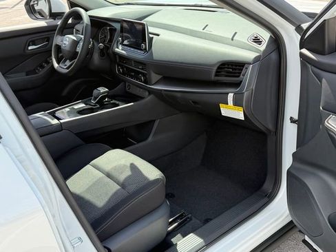 New 2026 Nissan Rogue SV FWD image 25