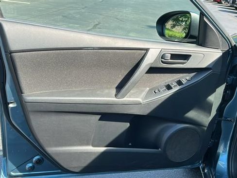 Used 2010 MAZDA MAZDA3 i Sport FWD image 9