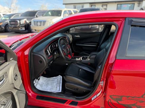 Used 2016 Dodge Charger SXT w/ AWD Plus Group image 18