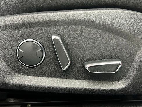 Used 2017 Ford Fusion Titanium image 11