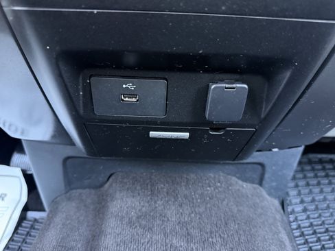 Used 2018 Ford F150 XLT RWD image 30