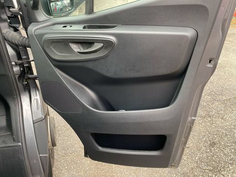 Used 2022 Mercedes-Benz Sprinter 4500 image 13