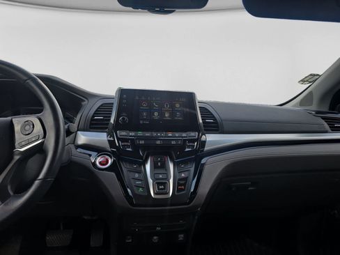 Used 2021 Honda Odyssey Touring image 12