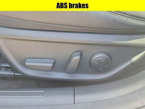 Used 2023 Genesis G70 2.0T AWD/4WD image 22