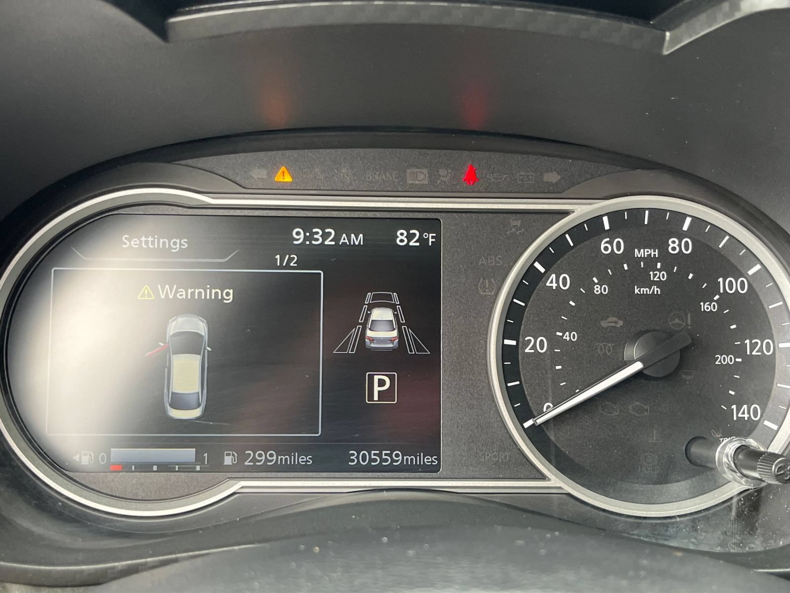 Used 2025 Nissan Versa SV FWD image 37