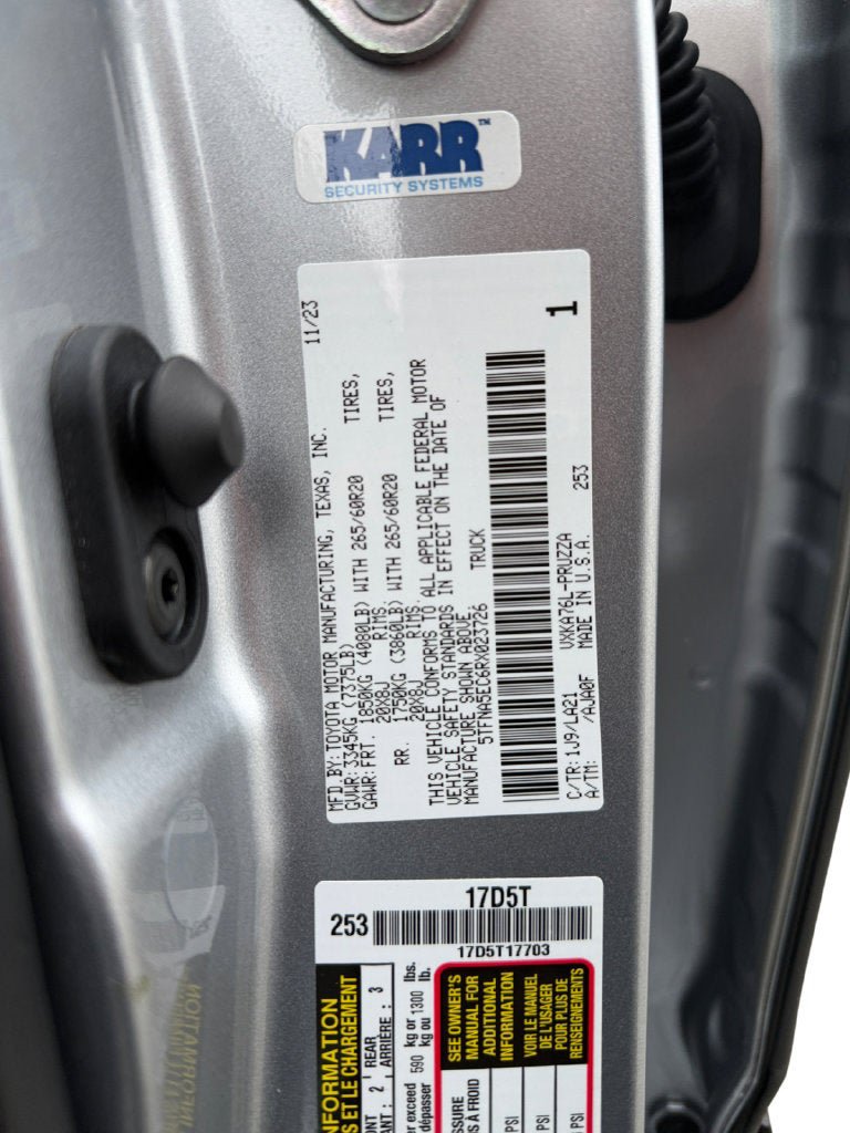 Used 2024 Toyota Tundra Platinum AWD/4WD image 36