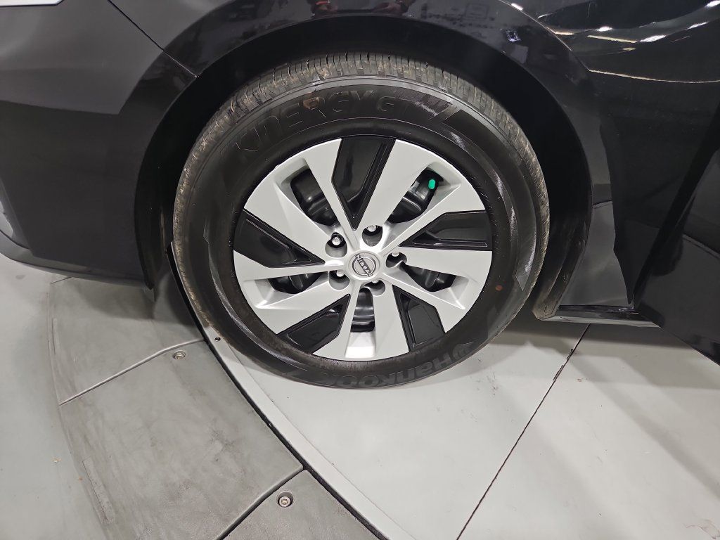 Certified 2025 Nissan Altima 2.5 S FWD image 27