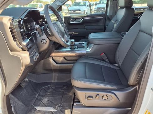New 2026 Chevrolet Silverado 1500 LTZ w/ LTZ Premium Texas Edition AWD/4WD image 8