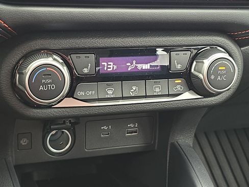 New 2025 Nissan Versa SR w/ Trunk Package image 22