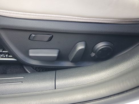 Used 2023 Genesis G70 3.3T w/ Sport Prestige Package image 24