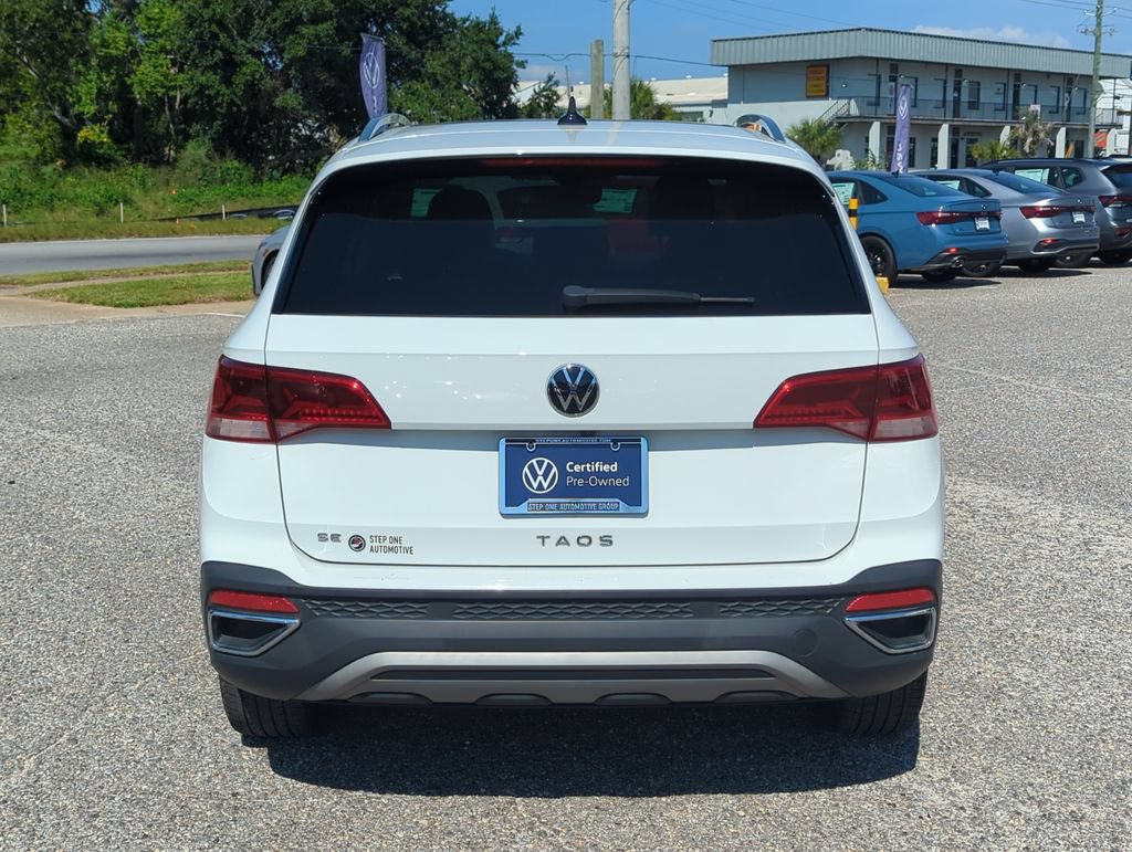 Certified 2023 Volkswagen Taos SE FWD image 6