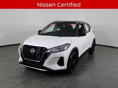 Certified 2024 Nissan Kicks SV FWD image 2