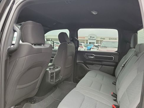 Used 2025 RAM 1500 Big Horn AWD/4WD image 9