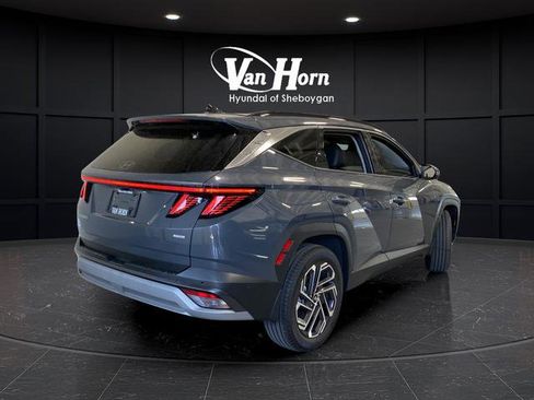 Used 2025 Hyundai Tucson Limited AWD/4WD image 7
