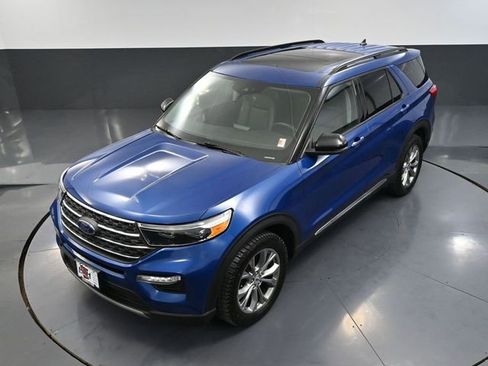 Used 2022 Ford Explorer XLT w/ Equipment Group 202A image 68