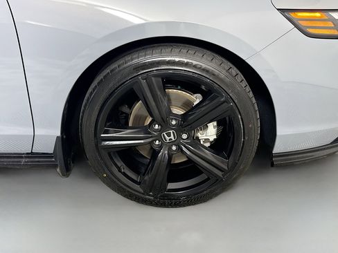 Used 2023 Honda Accord Sport image 32