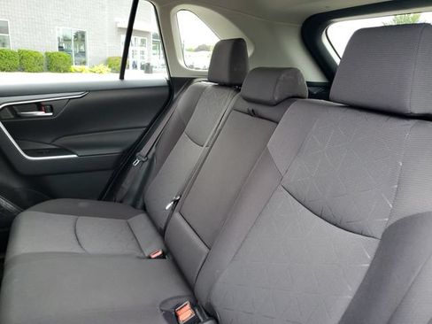 Used 2022 Toyota RAV4 XLE w/ Convenience Package AWD/4WD image 27