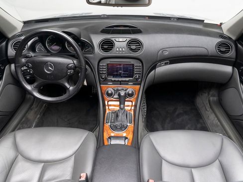 Used 2005 Mercedes-Benz SL 500 image 2