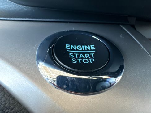 Certified 2022 Ford Explorer XLT w/ Class IV Trailer Tow Package image 24