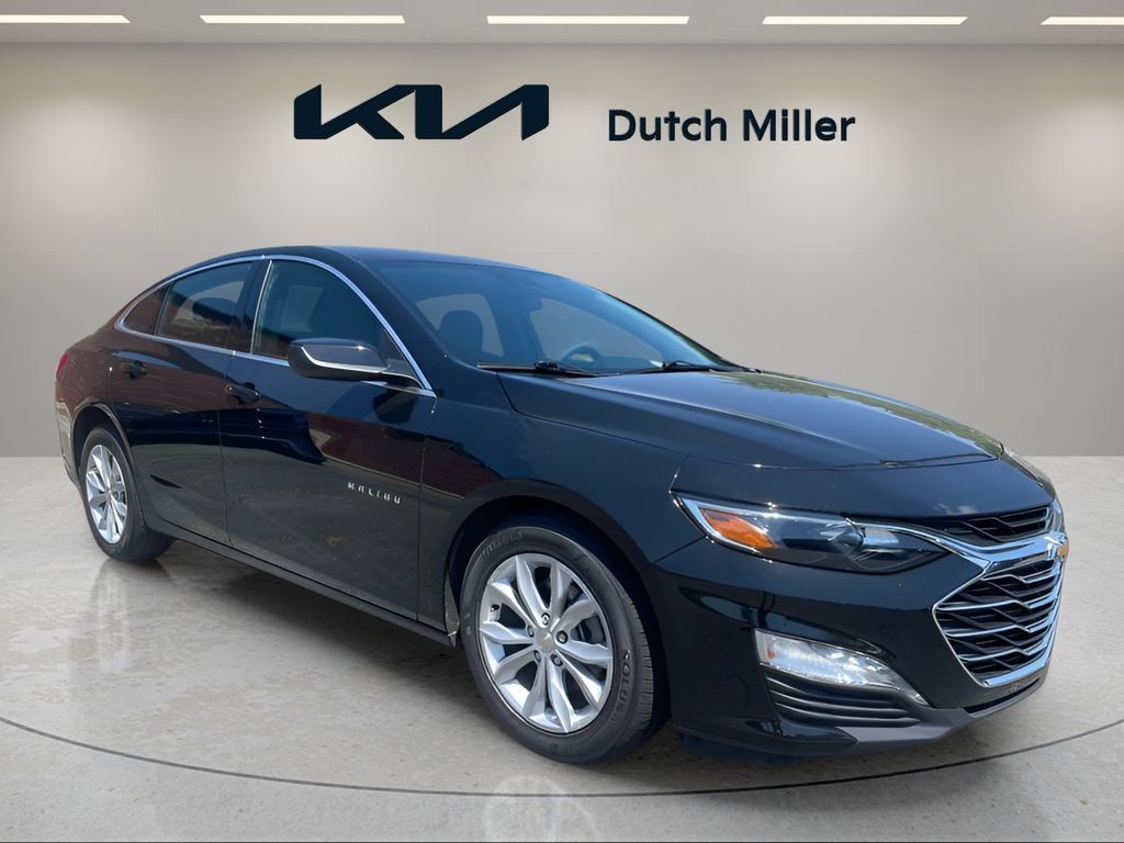 Used 2025 Chevrolet Malibu LT FWD image 5