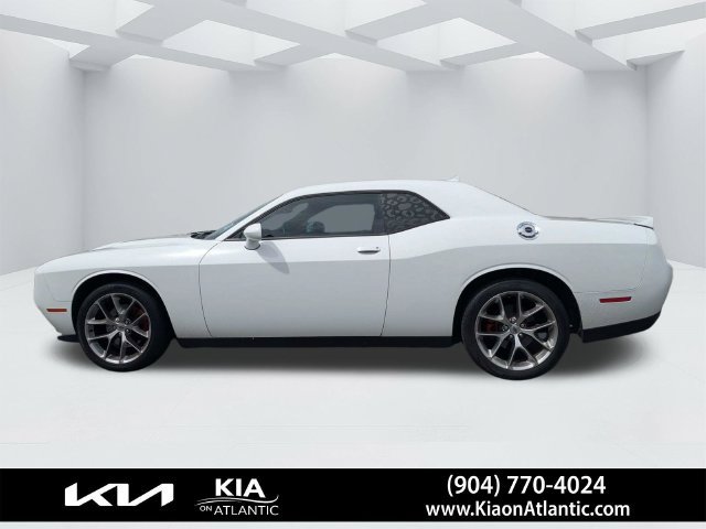 Used 2020 Dodge Challenger SXT w/ Plus Package RWD image 5