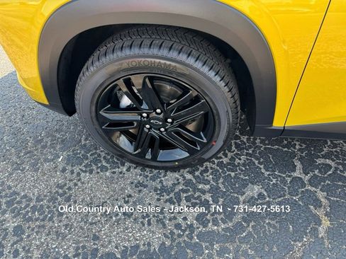 Used 2024 Chevrolet Trax ACTIV w/ Sunroof Package image 10