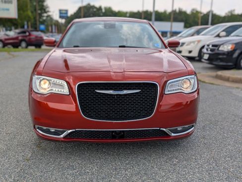 Used 2021 Chrysler 300 Touring L RWD image 10