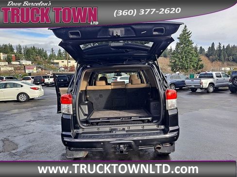 Used 2010 Toyota 4Runner SR5 image 10