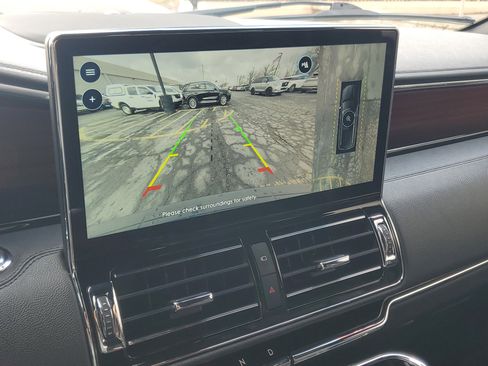 Certified 2023 Lincoln Navigator Reserve image 17