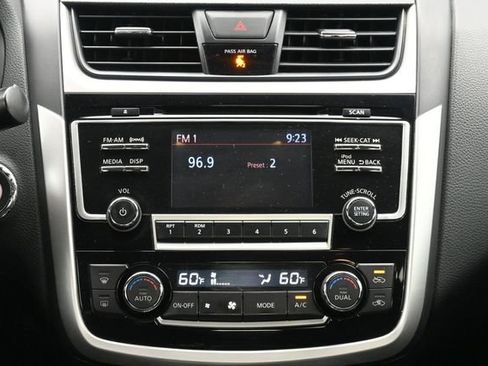 Used 2018 Nissan Altima 2.5 SV FWD image 20