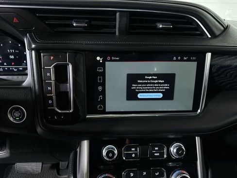 Used 2024 GMC Yukon Denali RWD image 14