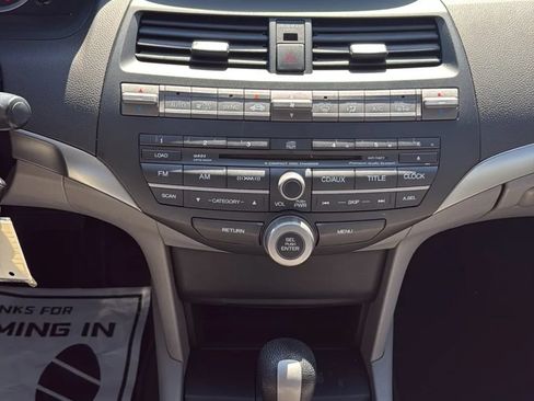 Used 2010 Honda Accord EX-L image 18