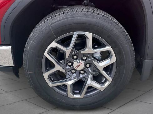 Certified 2026 GMC Sierra 1500 SLT image 20