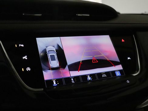 Used 2024 Cadillac XT6 Premium Luxury w/ Technology Package AWD/4WD image 34