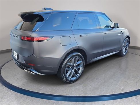 New 2026 Land Rover Range Rover Sport Dynamic SE image 5